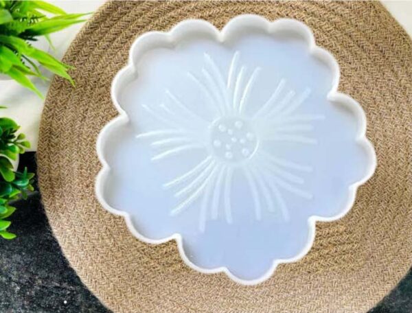 Round Agate Flower Design Silicone Coaster Moulds for Epoxy Resin Coaster Cup Mat Moulds Casting Silicone Tray Ideal for Making DIY Crafts (Pack of 1pc)